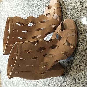 ⛵5/$15 Charlotte Russe Heels